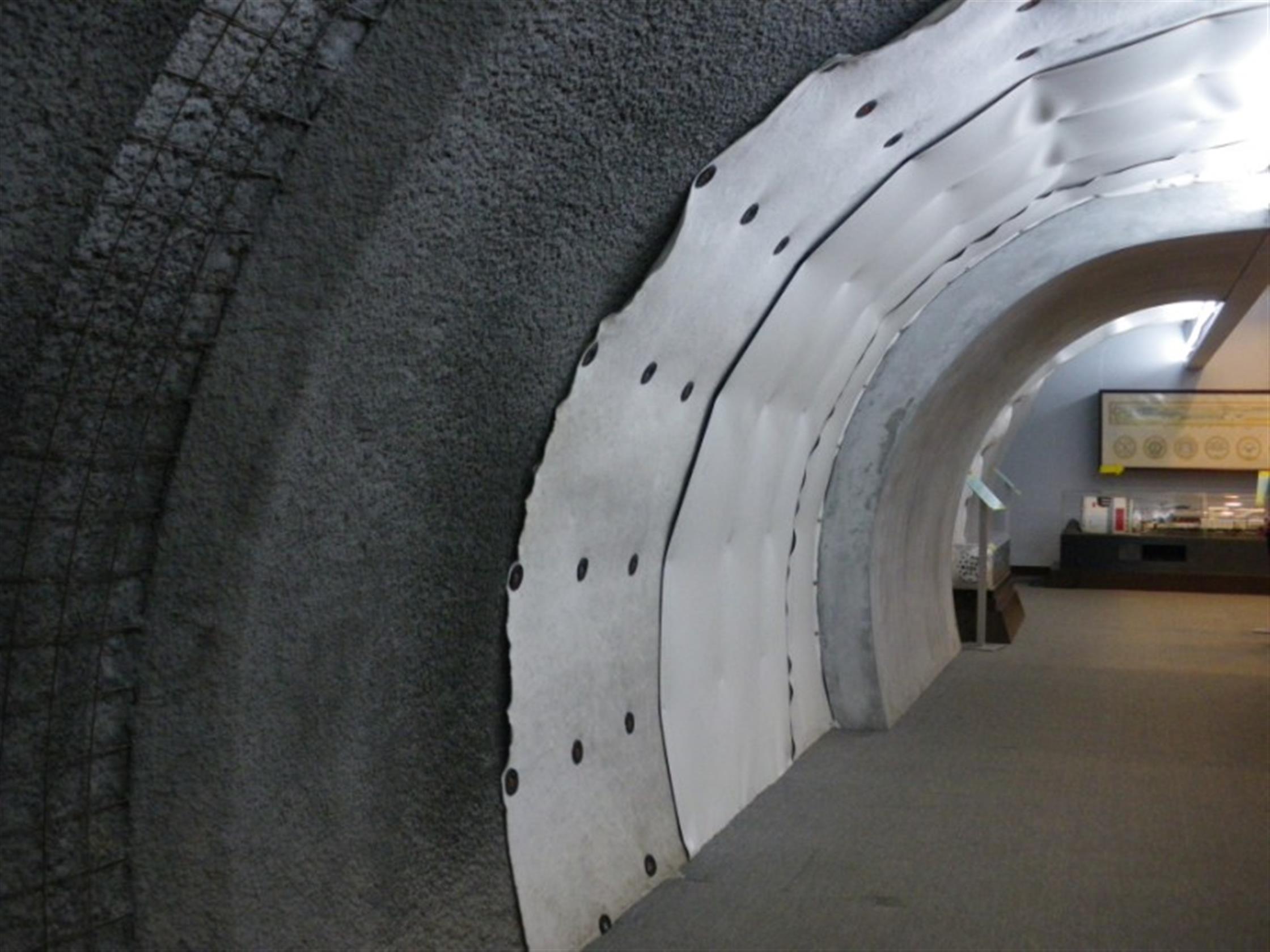 雪隧文物館-隧道開挖工法鑽炸法實體介紹